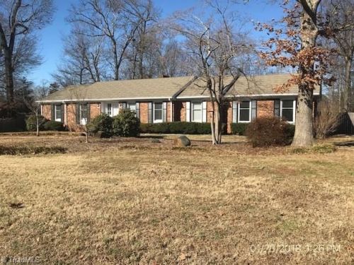 301 Collinwood Dr, Burlington, NC 27215-9778