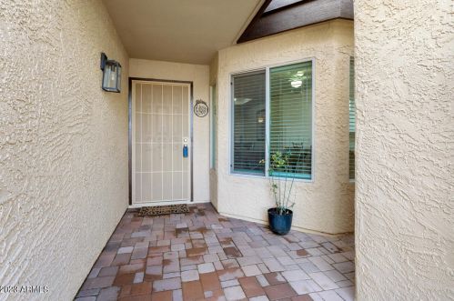 2519 Bluefield Ave, Phoenix AZ  85032-8004 exterior