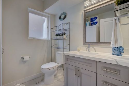 6152 Pacific Coast Hwy, Redondo Beach CA  90277-5906 exterior