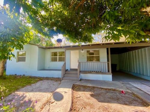 1911 Boston Ave, Fort Pierce, FL 34950-3838