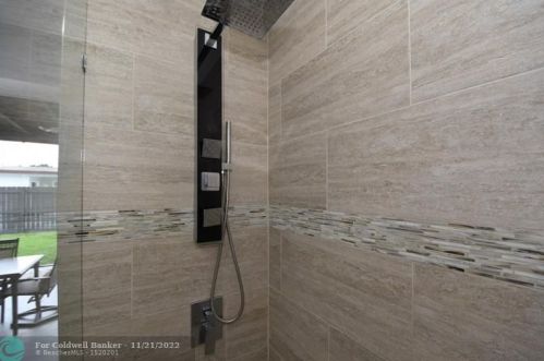 8421 17 Ct, Hollywood FL 33028 exterior