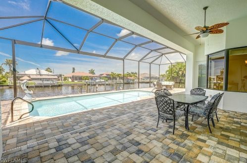 5240 20 Ave, Cape Coral FL  33990-4815 exterior