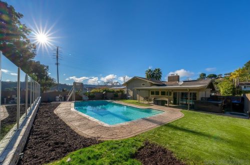 3047 Curie St, San Diego, CA 92122-4107