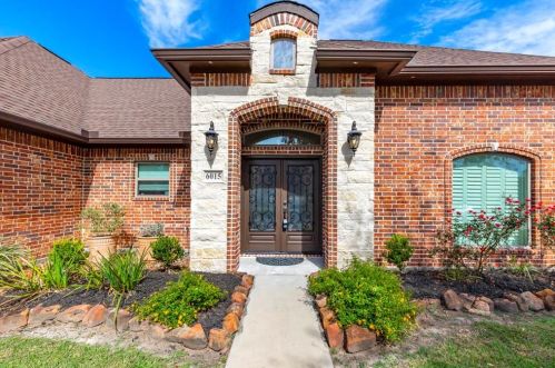 6015 Grand Ct, Orange, TX 77630-8571