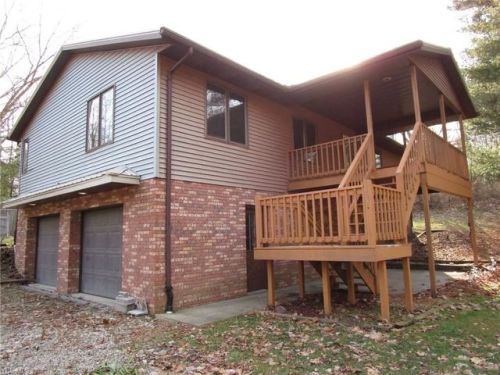 7599 Eberhart Rd, Bolivar, OH 44612-8926