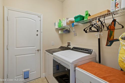 613 Hollow Glen Dr, Titusville FL  32780-3279 exterior
