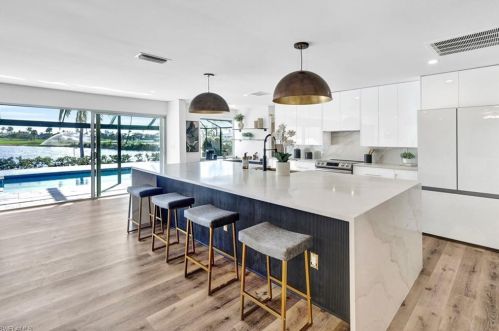 1475 Sand Castle Rd, Sanibel, FL 33957-3622