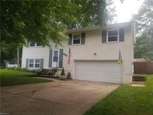 221 Water St, Seville, OH 44273-9704