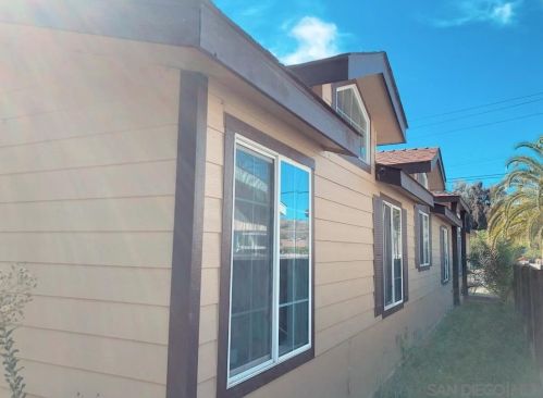 2885 Chollas Rd, San Diego CA 92105-4817 exterior