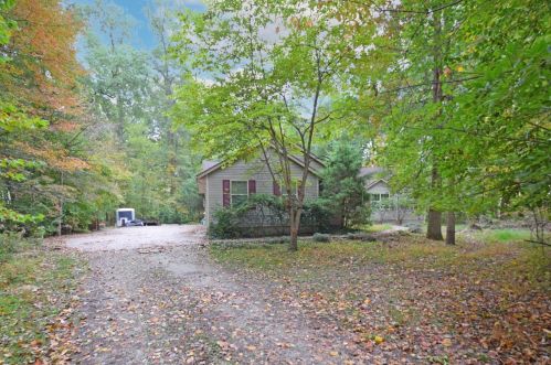 2700 Riggs Ln, Stonelick, OH 45103-8402
