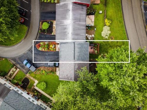 206 Hickory Cir, Canonsburg, PA 15317-2312