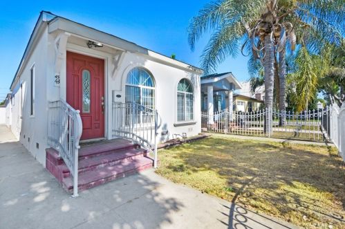 43 Plymouth St, Long Beach, CA 90805-5801