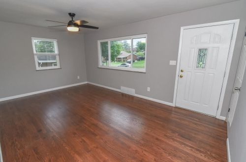 674 Peach Tree Ln, Covington KY  41018-1215 exterior