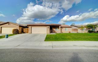 5510 El Palacio Dr, Bakersfield, CA 93307-6986