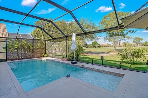 8445 Indian Wells Way, Naples, FL 34113-3012