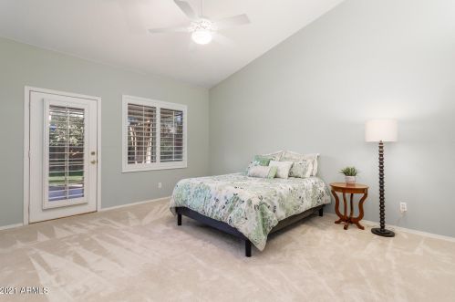 15601 11 Ave, Phoenix AZ 85021-4407 exterior