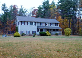 14 Valley View Dr, Peru, NY 12972-3842