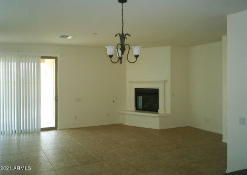 27201 84th Dr, Peoria, AZ 85383-4801