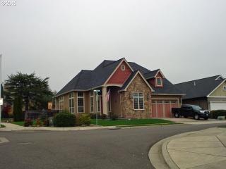 210 Danielle Dr, Winston, OR 97496-8524