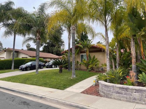 1336 Via Christina, Vista, CA 92084-4726