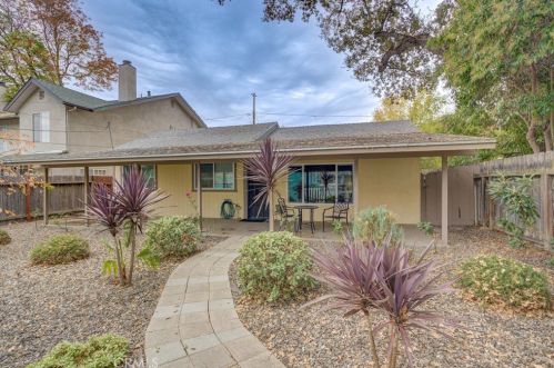 1832 Park St, Lake Nacimiento, CA 93446-1634
