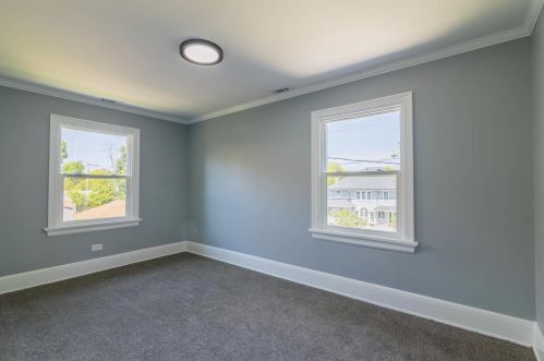 2726 Beverly Rd, Milwaukee WI  53211-2438 exterior