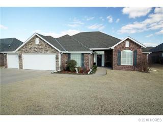 920 Terri Dr, Bartlesville, OK 74006-8903
