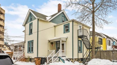 11 Dolsen Pl, Stamford, CT 06901-1106