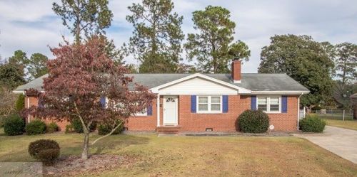 1301 9th St, Goldsboro, NC 27534-2335