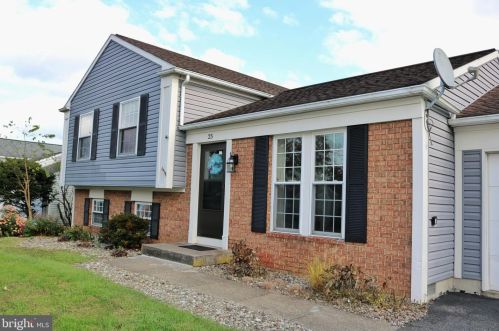 25 Lilac Dr, Navy Sup Dpt, PA 17050-3189