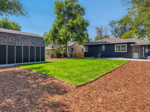 2220 Olive St, Denver CO  80207-4054 exterior