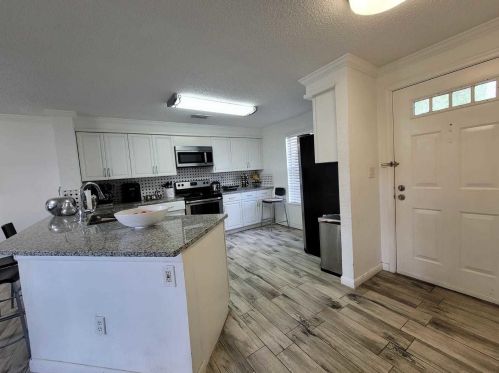 13484 Old Englishtown Rd, West Palm Beach, FL 33414-3993