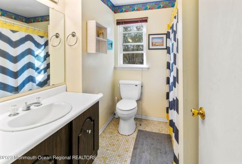 9 Salem Ln, Jackson Twp NJ  08527-1210 exterior