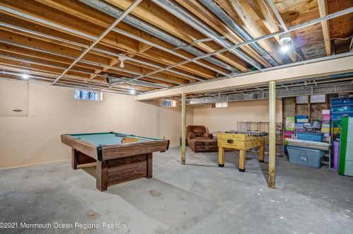 1068 Toms River Rd, Jackson Twp NJ  08527-5240 exterior