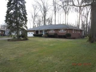 5 Gillian Ln, Youngstown, OH 44511-3549