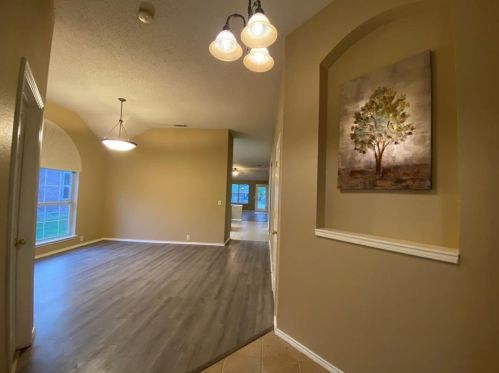 2505 Loon Lake Rd, Denton TX  76210-3388 exterior