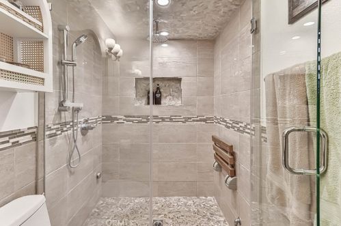 26316 Plata Ln, Calabasas CA  91302-2611 exterior