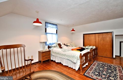 325 Lewis Rd, Limerick PA 19468-1510 exterior