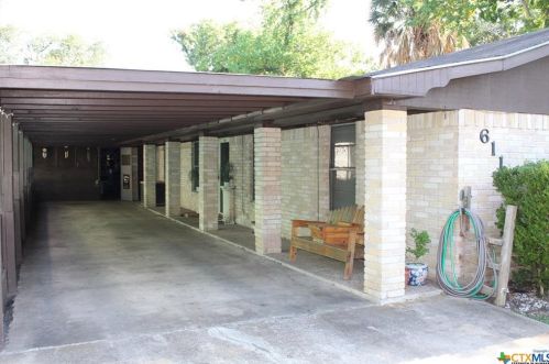 611 Brazos St, Victoria, TX 77901-5301
