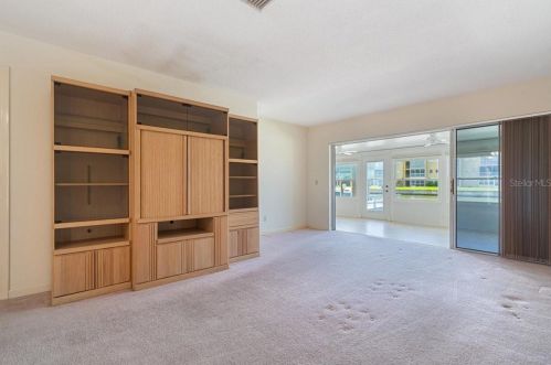 192 Boca Ciega Pt Blvd, Saint Petersburg FL  33708-2738 exterior