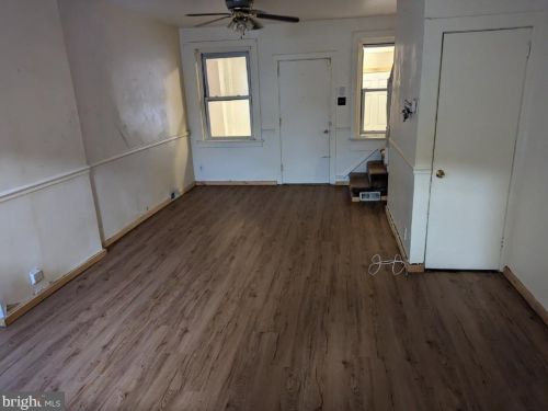 1348 Morton St, Camden, NJ 08104-1719