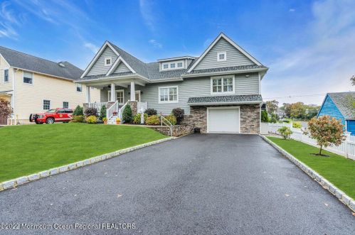 209 St, Brielle NJ exterior