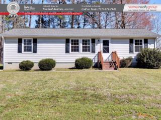 105 Cavalier Dr, Yorktown, VA 23692-2779