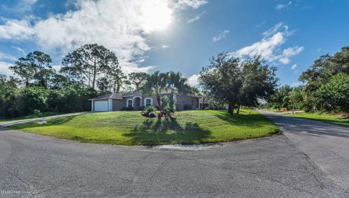 789 Forster Ave, Sebastian, FL 32958-4829