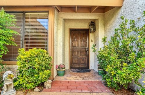 1416 Foothill Blvd, Glendora, CA 91741-3132