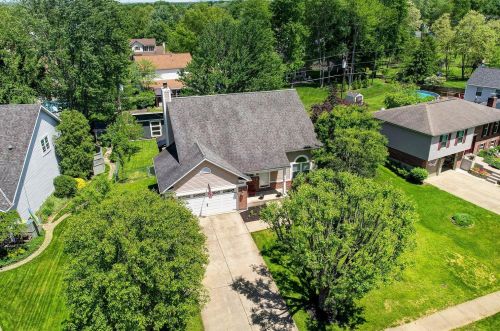 1188 Village Glen Dr, Stonelick, OH 45103-1057