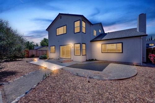 206 Donegal Ct, Vacaville CA  95688-9217 exterior