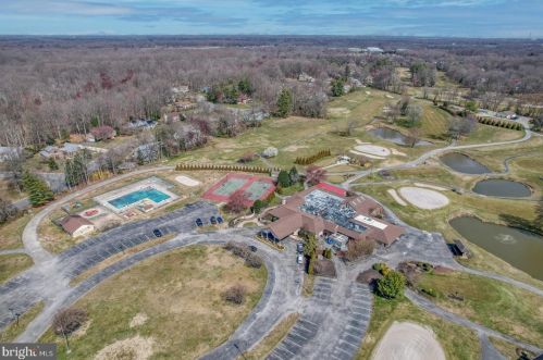 350 Pine Valley Rd, Dover DE  19904-7113 exterior