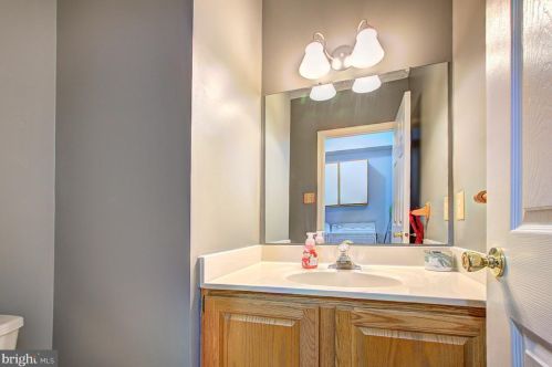 15 Willow Ct, Downingtown PA  19335-3400 exterior