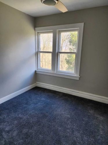 1311 Neshannock Blvd, New Castle PA  16105-2432 exterior